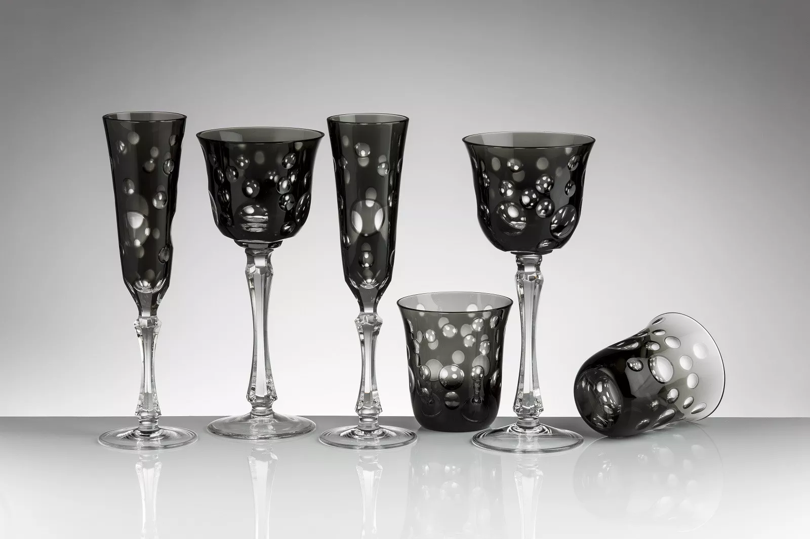 Келих для шампанського Cristallerie de Montbronn Staccato Grey, об'єм 0,12 л (187109-GR) - Фото nav 4