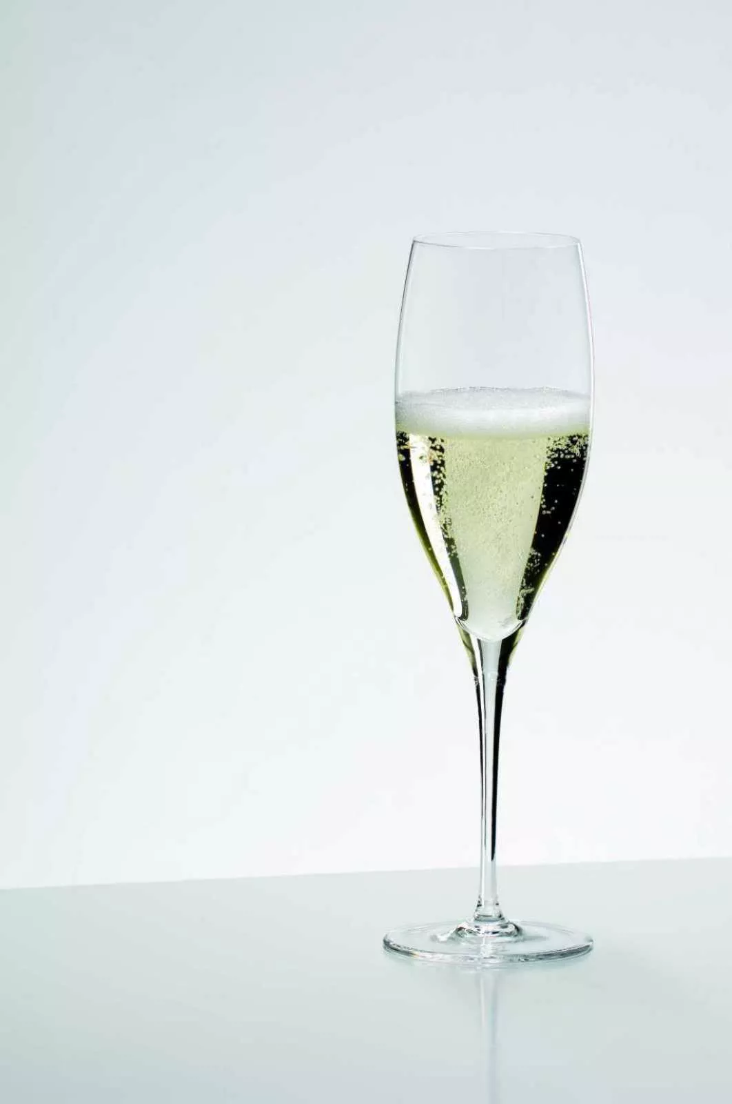 Келих для шампанського 0,33 л Riedel Sommeliers (4400/28) - Фото nav 5