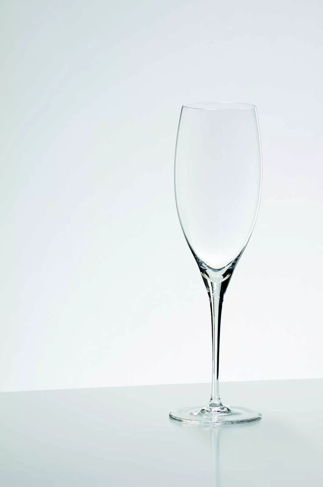 Келих для шампанського 0,33 л Riedel Sommeliers (4400/28) - Фото nav 6